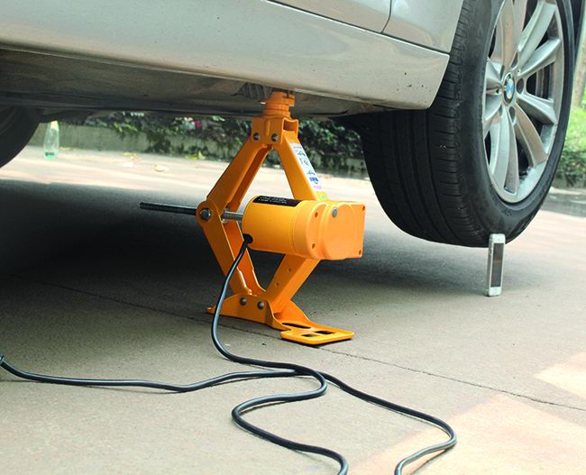 CRIC ELETTRICO PER AUTO VIGOR 12V 2 TON – SOLLEVATORE AUTO PORTATILE CON VALIGETTA